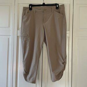 Eddie Bauer Women's Tan Cropped Capri Hiking Pants